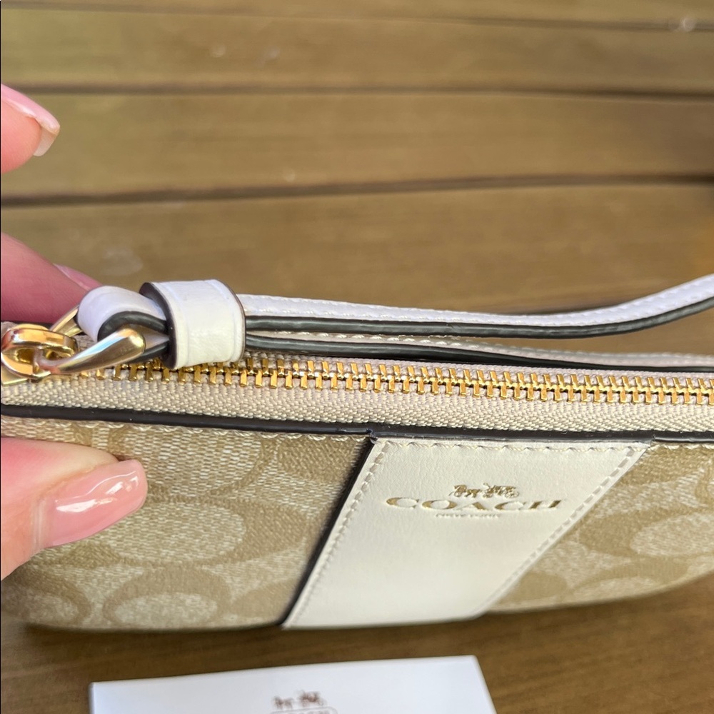 Coach Beige Signature Canvas Wristlet with White Leather Trim - Picture 3 of 11